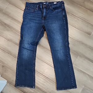 Old Navy Straight-Leg Jeans in Dark Blue Wash